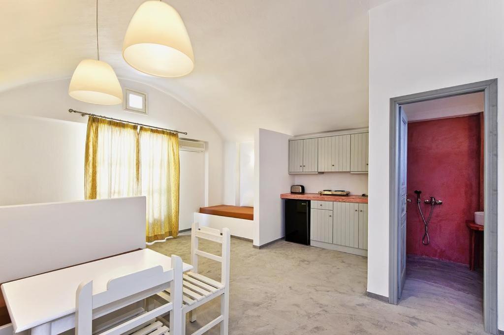 Sea View Beach Hotel (Adults Only) Періволос Екстер'єр фото