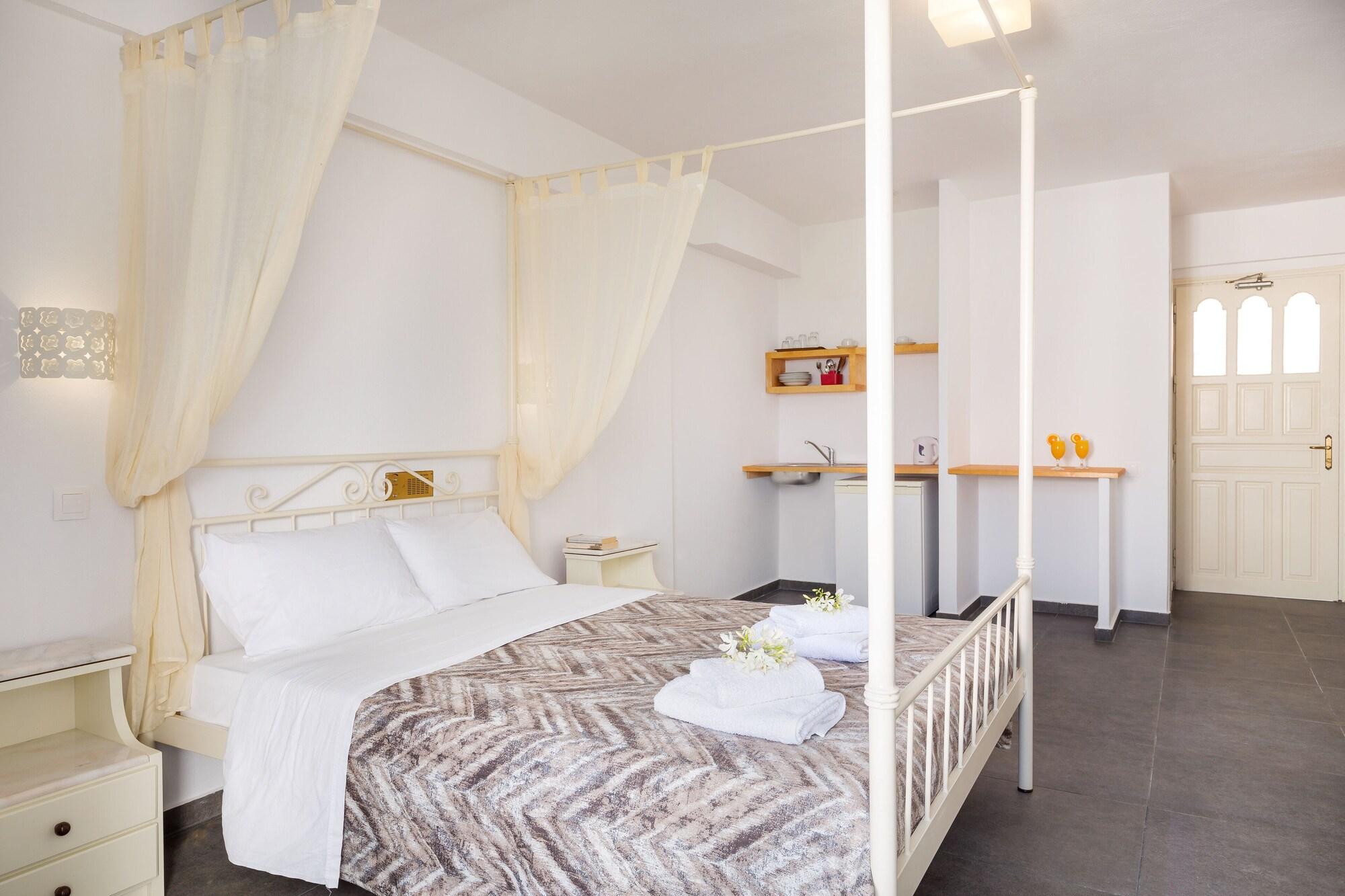 Sea View Beach Hotel (Adults Only) Періволос Екстер'єр фото